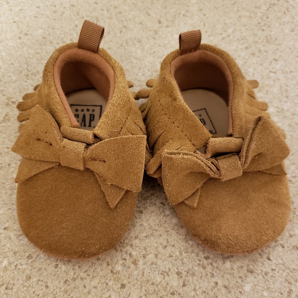 Baby Gap moccasins (size 3-6 months)